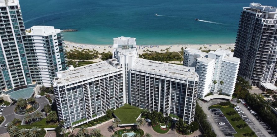 Condo à Bal Harbour, Floride, 2 chambres  № 1485569