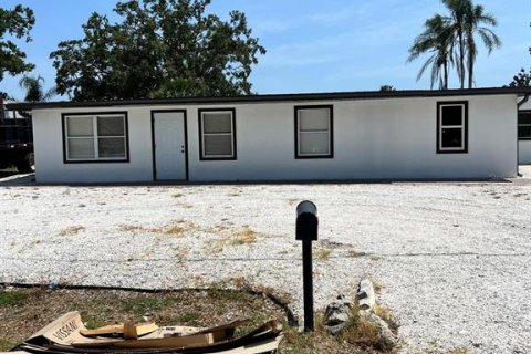 Propiedad comercial en venta en Nokomis, Florida, 112.97 m2 № 1679292 - foto 5