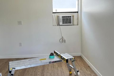 Propiedad comercial en venta en Nokomis, Florida, 112.97 m2 № 1679292 - foto 4