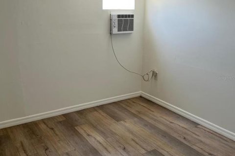 Propiedad comercial en venta en Nokomis, Florida, 112.97 m2 № 1679292 - foto 8