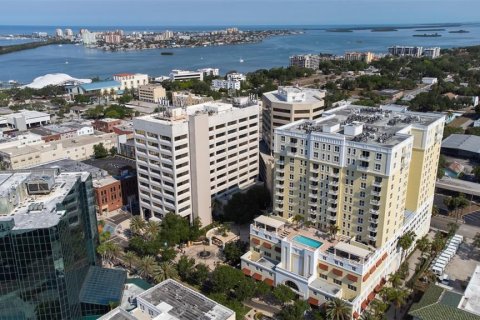 Copropriété à louer à Clearwater, Floride: 3 chambres, 151.99 m2 № 1850093 - photo 1