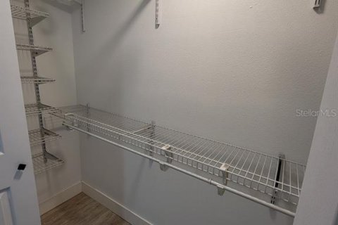 Casa en alquiler en New Port Richey, Florida, 2 dormitorios, 67.08 m2 № 2113520 - foto 19