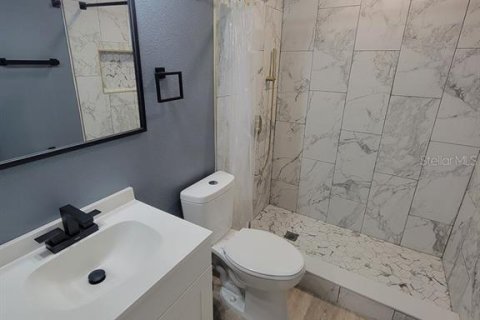 Casa en alquiler en New Port Richey, Florida, 2 dormitorios, 67.08 m2 № 2113520 - foto 15