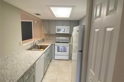 Condominio en venta en Lakeland, Florida, 2 dormitorios, 124.3 m2 № 1679931 - foto 10