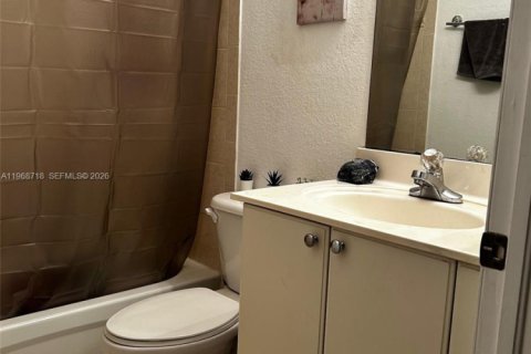 Adosado en alquiler en Doral, Florida, 3 dormitorios, 135.82 m2 № 2031719 - foto 6