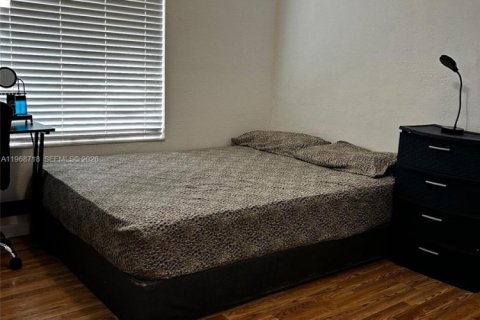 Adosado en alquiler en Doral, Florida, 3 dormitorios, 135.82 m2 № 2031719 - foto 14