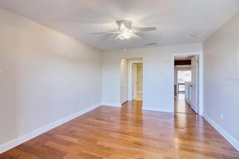 Touwnhouse à louer à New Smyrna Beach, Floride: 3 chambres, 158.12 m2 № 2384143 - photo 21