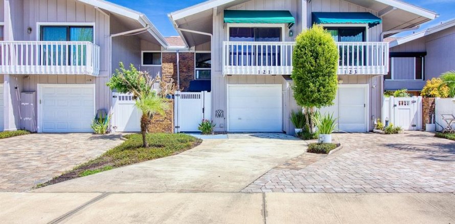 Touwnhouse à New Smyrna Beach, Floride 3 chambres, 158.12 m2 № 2384143