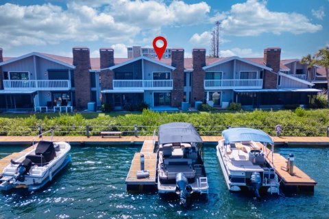 Touwnhouse à louer à New Smyrna Beach, Floride: 3 chambres, 158.12 m2 № 2384143 - photo 2
