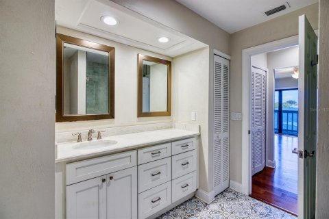 Touwnhouse à louer à New Smyrna Beach, Floride: 3 chambres, 158.12 m2 № 2384143 - photo 16