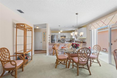 Casa en venta en Lady Lake, Florida, 2 dormitorios, 105.54 m2 № 2149815 - foto 7