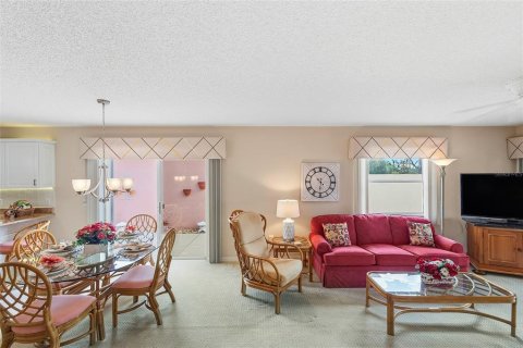 Casa en venta en Lady Lake, Florida, 2 dormitorios, 105.54 m2 № 2149815 - foto 9