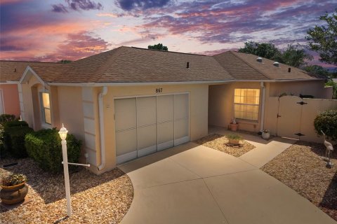 Casa en Lady Lake, Florida 2 dormitorios, 105.54 m2 № 2149815
