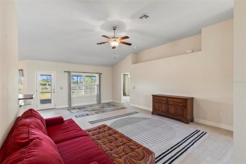 House in Flagler Beach, Florida 4 bedrooms, 213.95 sq.m. № 1652430 - photo 13