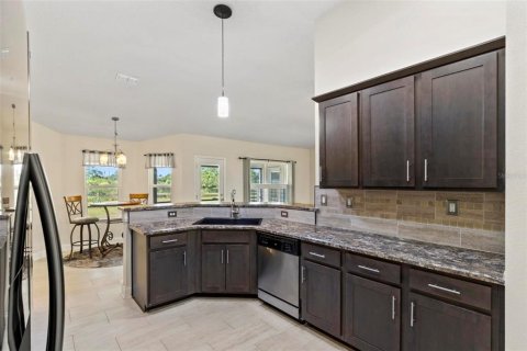 House in Flagler Beach, Florida 4 bedrooms, 213.95 sq.m. № 1652430 - photo 22