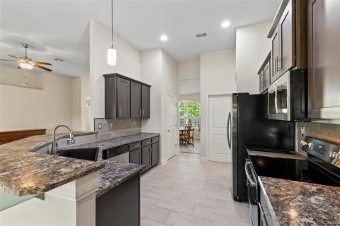 House in Flagler Beach, Florida 4 bedrooms, 213.95 sq.m. № 1652430 - photo 20