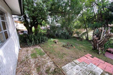 House in Deltona, Florida 2 bedrooms, 119.66 sq.m. № 1166133 - photo 17