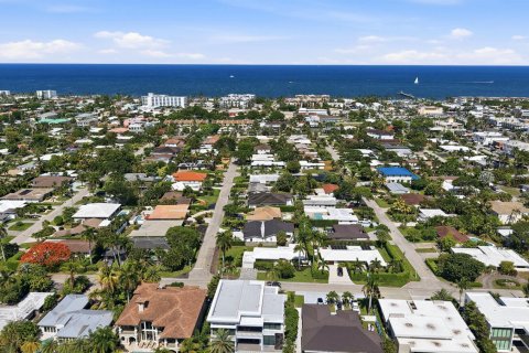 House in Lauderdale-by-the-Sea, Florida 3 bedrooms, 167.97 sq.m. № 2190993 - photo 19
