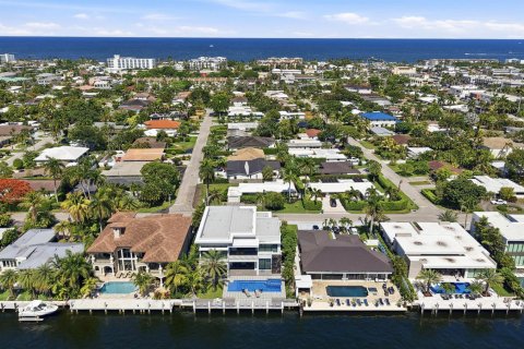 House in Lauderdale-by-the-Sea, Florida 3 bedrooms, 167.97 sq.m. № 2190993 - photo 30