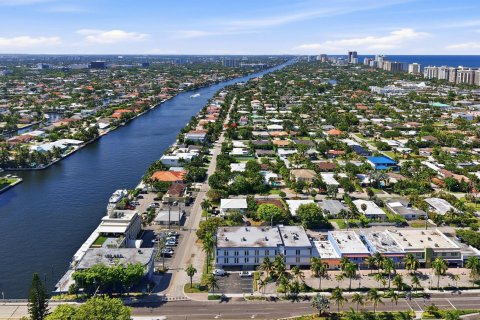 House in Lauderdale-by-the-Sea, Florida 3 bedrooms, 167.97 sq.m. № 2190993 - photo 28
