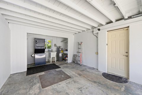 House in Lauderdale-by-the-Sea, Florida 3 bedrooms, 167.97 sq.m. № 2190993 - photo 24