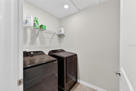 Casa en venta en Riverview, Florida, 5 dormitorios, 275.73 m2 № 2217936 - foto 29