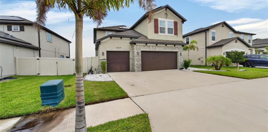 Casa en Riverview, Florida 5 dormitorios, 275.73 m2 № 2217936