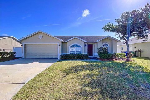 House in Lakeland, Florida 3 bedrooms, 123.65 sq.m. № 1630242 - photo 1