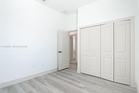 Купить виллу или дом в Порт-Шарлотт, Флорида 4 спальни, 157.47м2, № 2030692 - фото 19