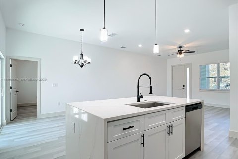 Купить виллу или дом в Порт-Шарлотт, Флорида 4 спальни, 157.47м2, № 2030692 - фото 11