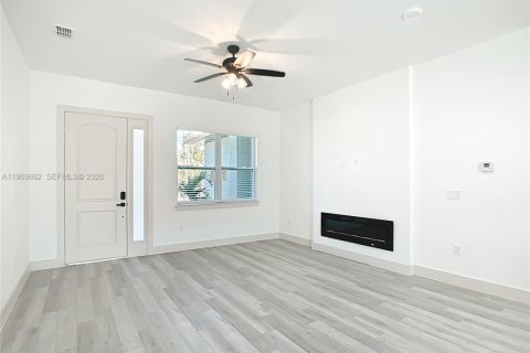 Купить виллу или дом в Порт-Шарлотт, Флорида 4 спальни, 157.47м2, № 2030692 - фото 5