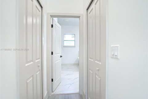 Купить виллу или дом в Порт-Шарлотт, Флорида 4 спальни, 157.47м2, № 2030692 - фото 23