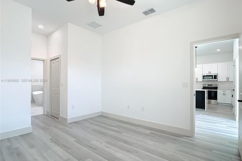 Купить виллу или дом в Порт-Шарлотт, Флорида 4 спальни, 157.47м2, № 2030692 - фото 21