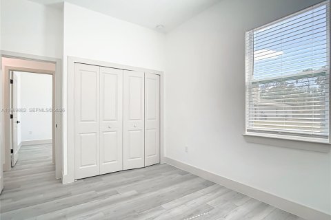 Купить виллу или дом в Порт-Шарлотт, Флорида 4 спальни, 157.47м2, № 2030692 - фото 18