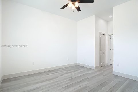 Купить виллу или дом в Порт-Шарлотт, Флорида 4 спальни, 157.47м2, № 2030692 - фото 20