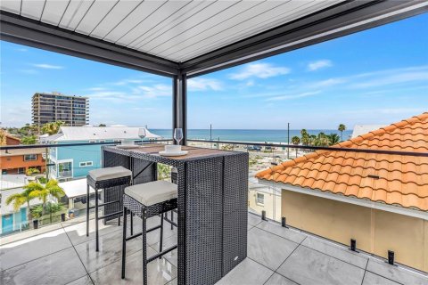 Villa ou maison à vendre à Treasure Island, Floride: 3 chambres, 149.11 m2 № 2277791 - photo 10
