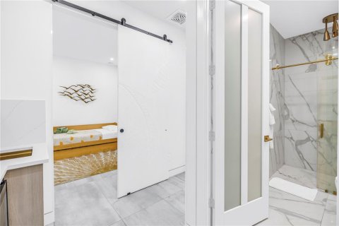 Villa ou maison à vendre à Treasure Island, Floride: 3 chambres, 149.11 m2 № 2277791 - photo 23