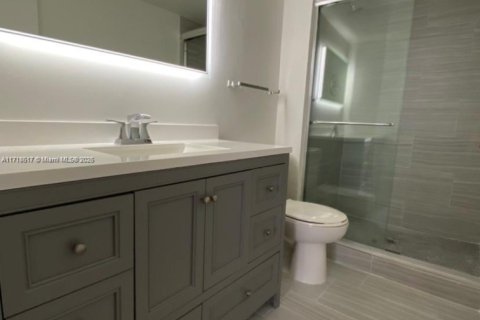 Condominio en alquiler en North Miami, Florida, 2 dormitorios, 83.61 m2 № 1936941 - foto 21