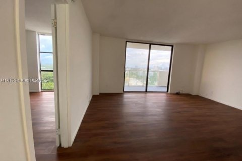 Condominio en alquiler en North Miami, Florida, 2 dormitorios, 83.61 m2 № 1936941 - foto 26