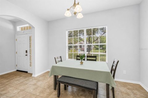 House in Gibsonton, Florida 3 bedrooms, 219.99 sq.m. № 2379652 - photo 5