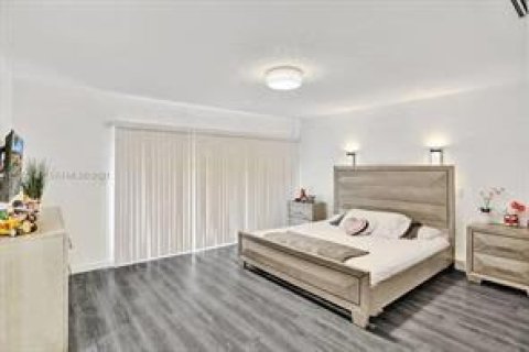 Copropriété à louer à Plantation, Floride: 4 chambres, 164.44 m2 № 2147205 - photo 25