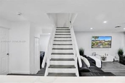 Copropriété à louer à Plantation, Floride: 4 chambres, 164.44 m2 № 2147205 - photo 17