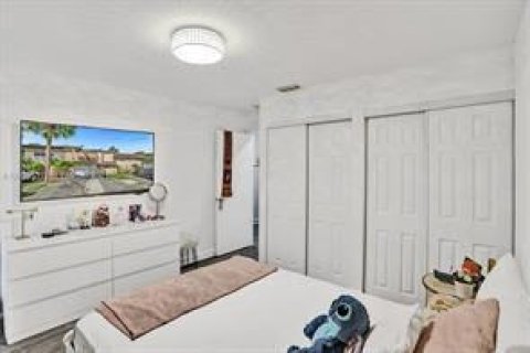 Copropriété à louer à Plantation, Floride: 4 chambres, 164.44 m2 № 2147205 - photo 5