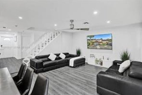 Copropriété à louer à Plantation, Floride: 4 chambres, 164.44 m2 № 2147205 - photo 14