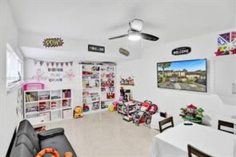 Copropriété à louer à Plantation, Floride: 4 chambres, 164.44 m2 № 2147205 - photo 4