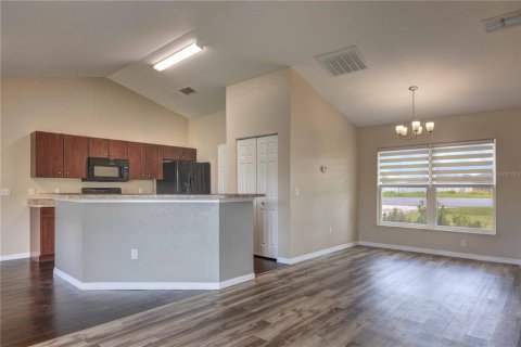 House in Ocala, Florida 3 bedrooms, 131.55 sq.m. № 1773072 - photo 10