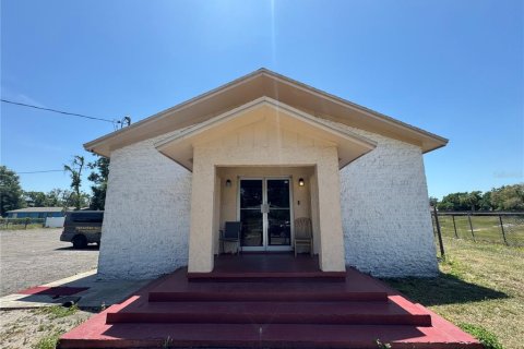 Propiedad comercial en venta en Tampa, Florida, 167.22 m2 № 1655168 - foto 1