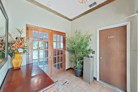 Propiedad comercial en venta en Tampa, Florida, 167.22 m2 № 1655168 - foto 12