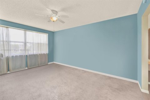 Copropriété à vendre à Sunrise, Floride: 3 chambres, 127.28 m2 № 1804412 - photo 24