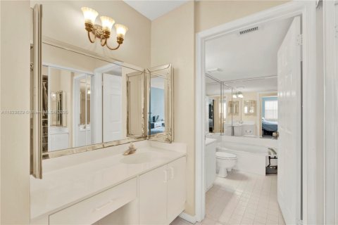 Copropriété à vendre à Sunrise, Floride: 3 chambres, 127.28 m2 № 1804412 - photo 18